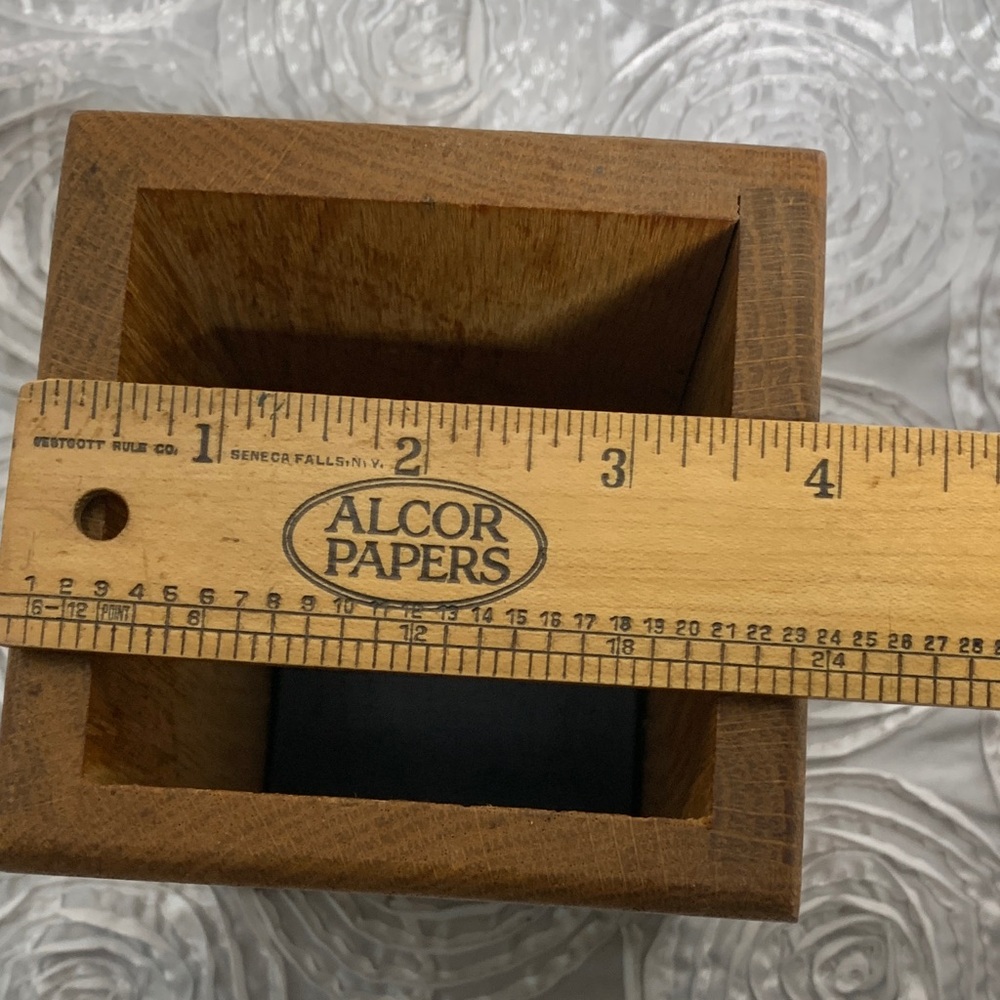 Cutco Oak Wood Utensil Organizer - Picture 5 of 8
